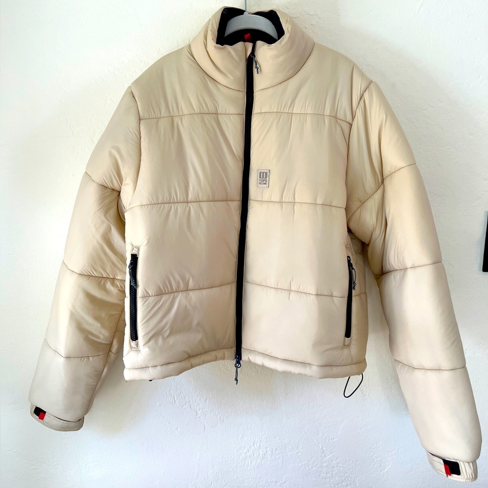 TOPO DESIGNS MOUNTAIN PUFFER JACKET - WOMEN'S SZ XL - SAND
